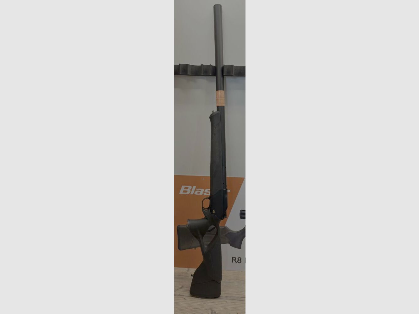 Blaser R8 Ultimate Silence Repetierbüchse 8,5x55 Lauflänge 470 mm M15x1 mit 8,5x55Blaser