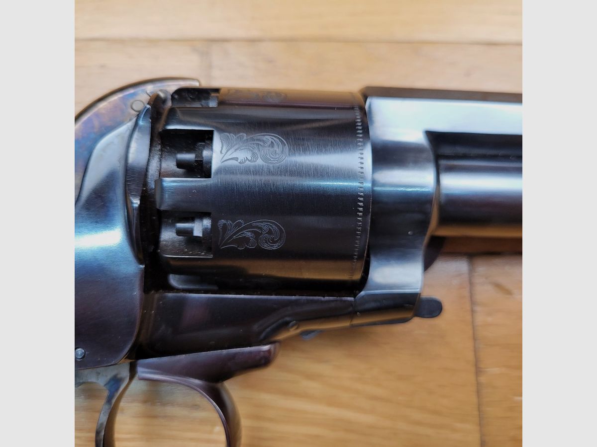 Barock und beeindruckender LeMat Kavallerie-Revolver – Seltene Herstellung von Pietta aus 1988 – 9-Schuss Trommel im Kaliber .44 und ein zentraler für Schrot – Die außergewöhnlichste Waffe des Bürgerkriegs – Originalkoffer – Wunderschöne Brünierung – Perfekte Mechanik und Ästhetik – TBE++, Bild 25 von 30