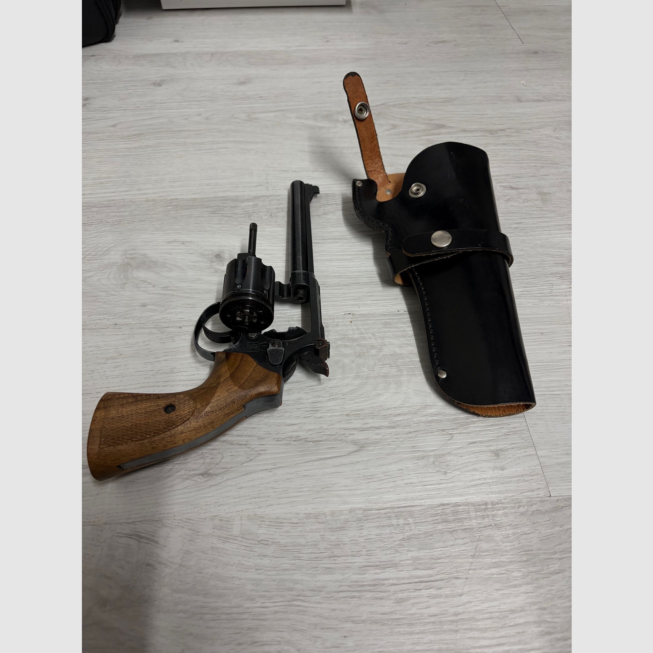 Reck Double Action Mod. R22 M20