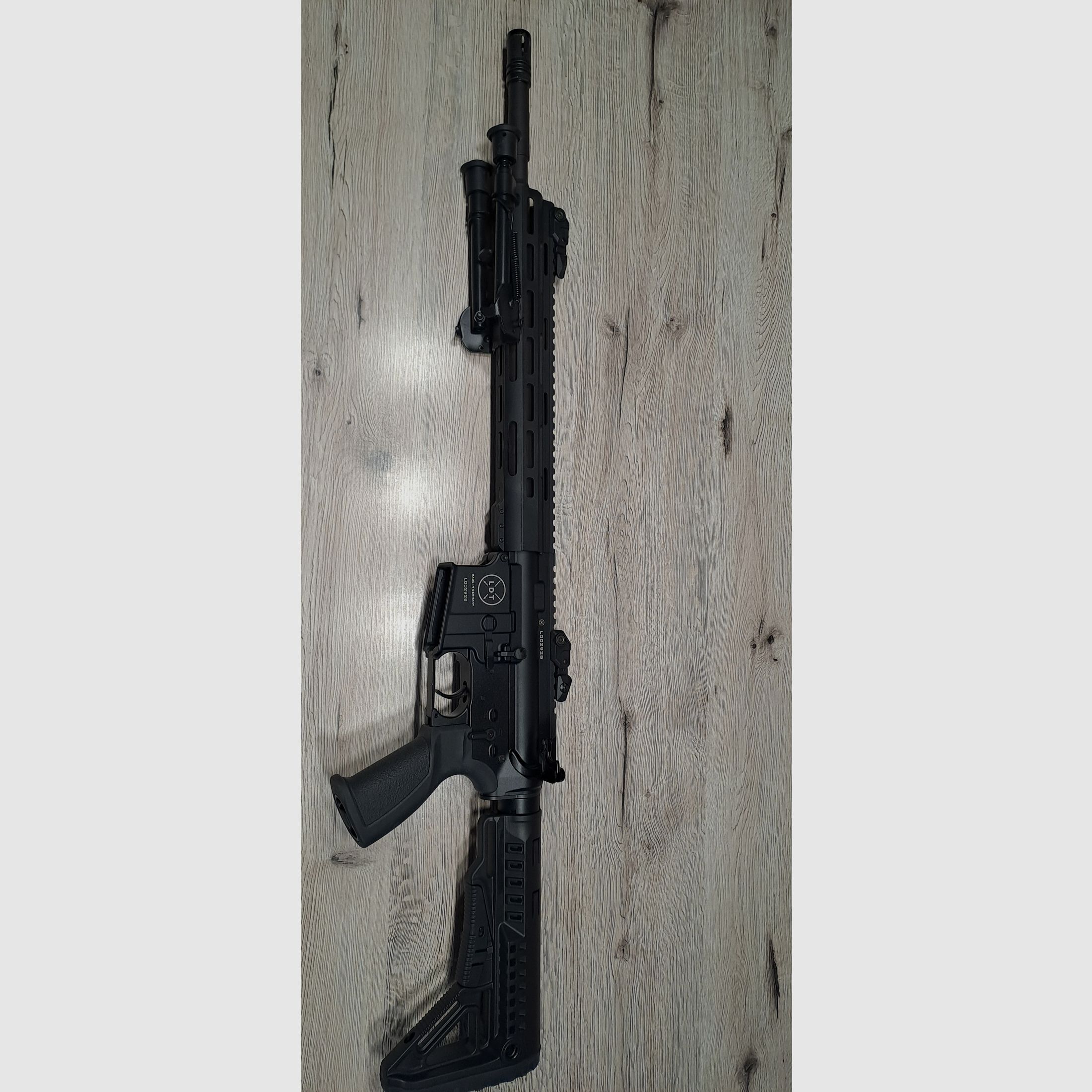 AR 15 LuxDefTec 16 inch, calibro 223, immagine 2 di 3