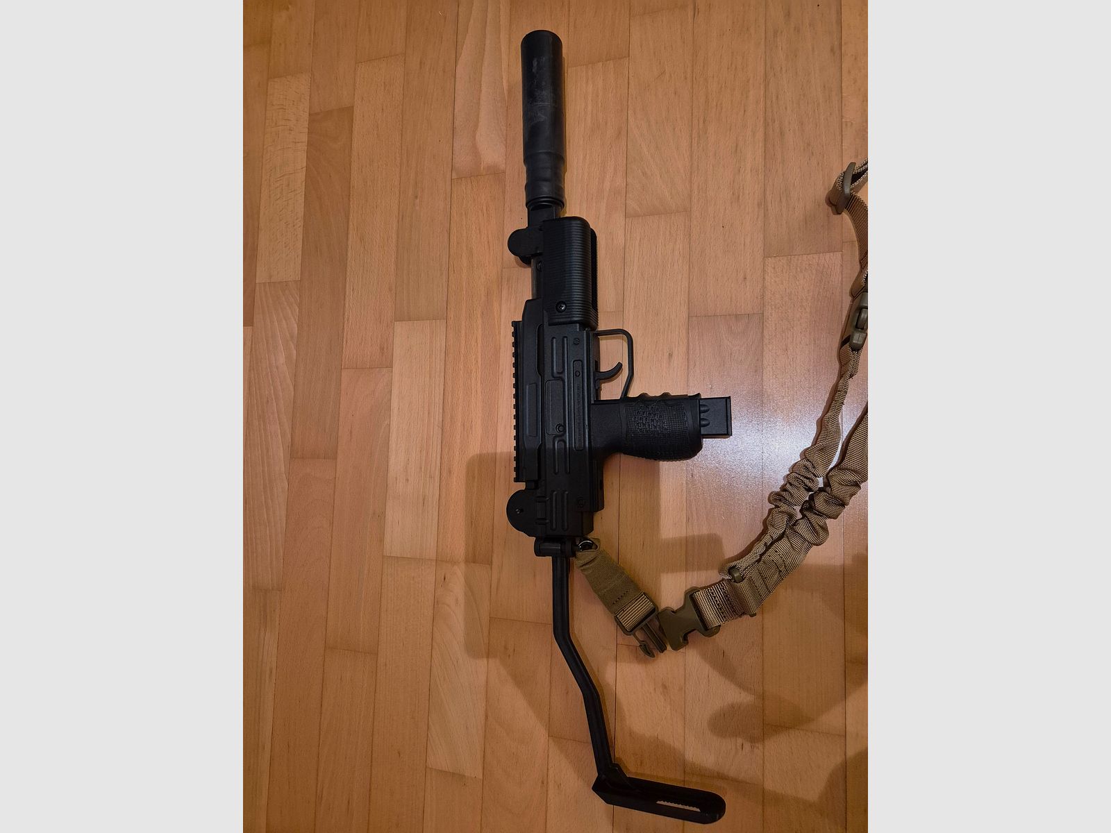 Umarex Uzi folding stock air pistol