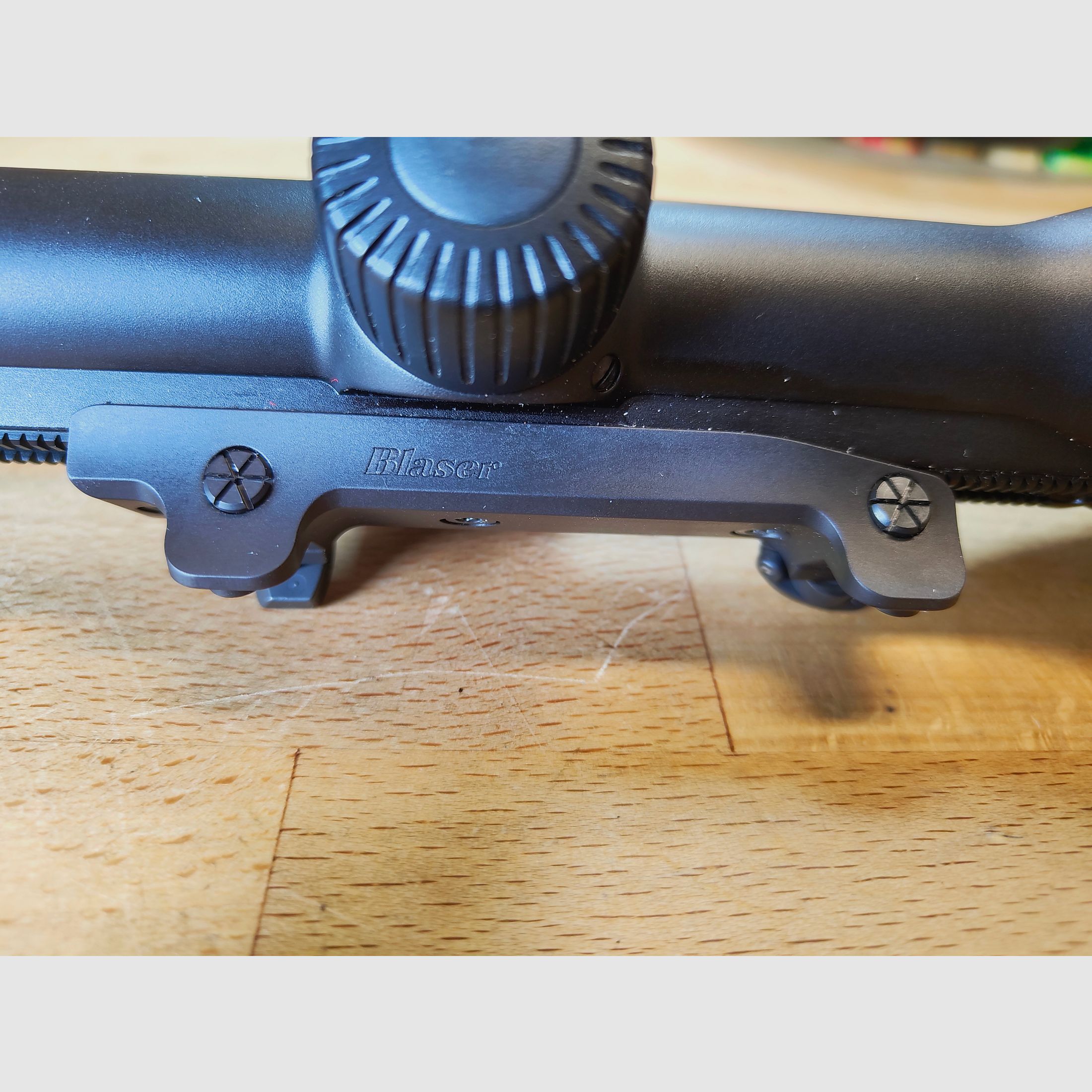 Telescopio de mira Swarovski Optik Z8i 2,3–18x56 P SR 4A-I incluido riel de montaje Blaser