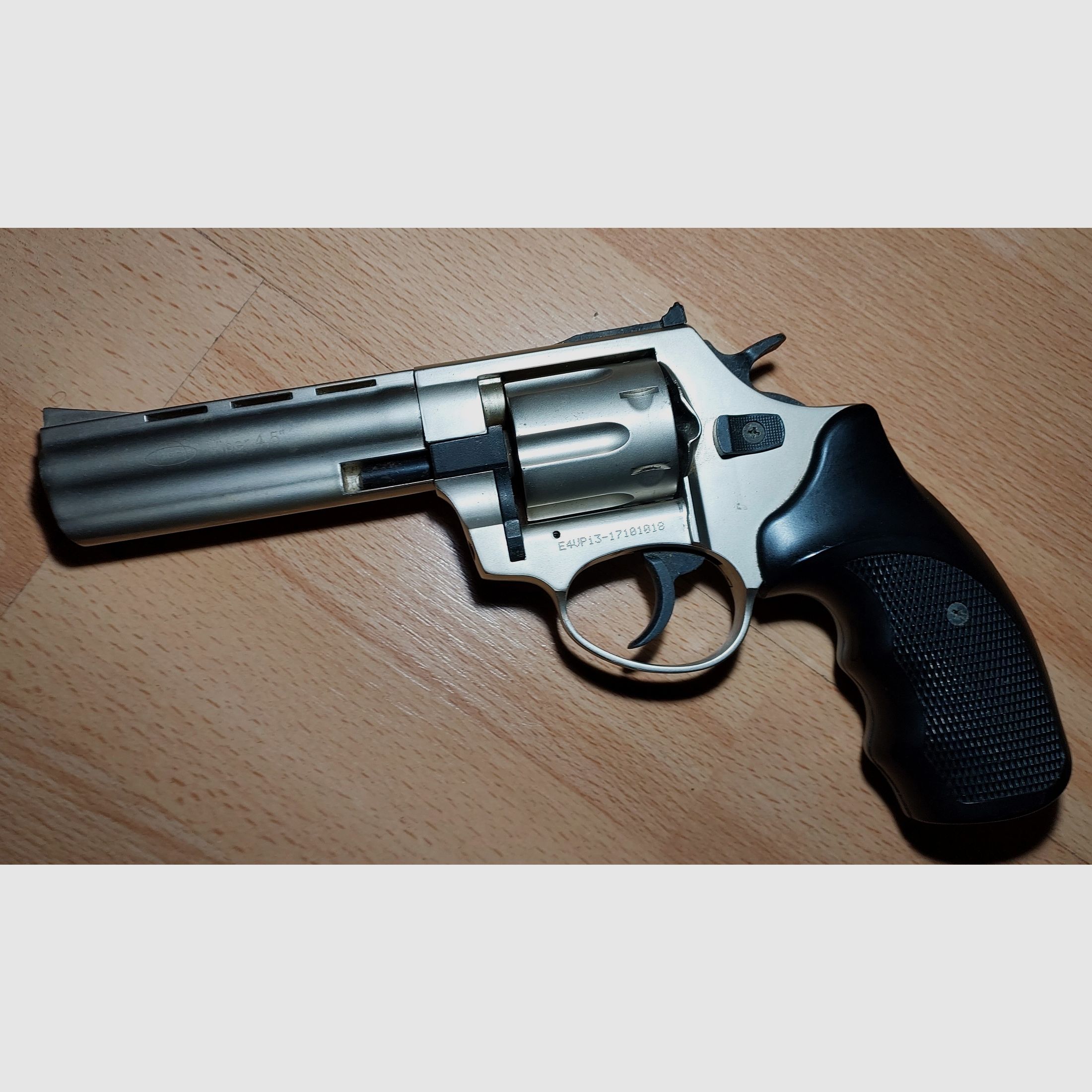 Ekol Viper 4.5 inch blank firing revolver nickel-plated 9 mm R.K. (PTB 1003)