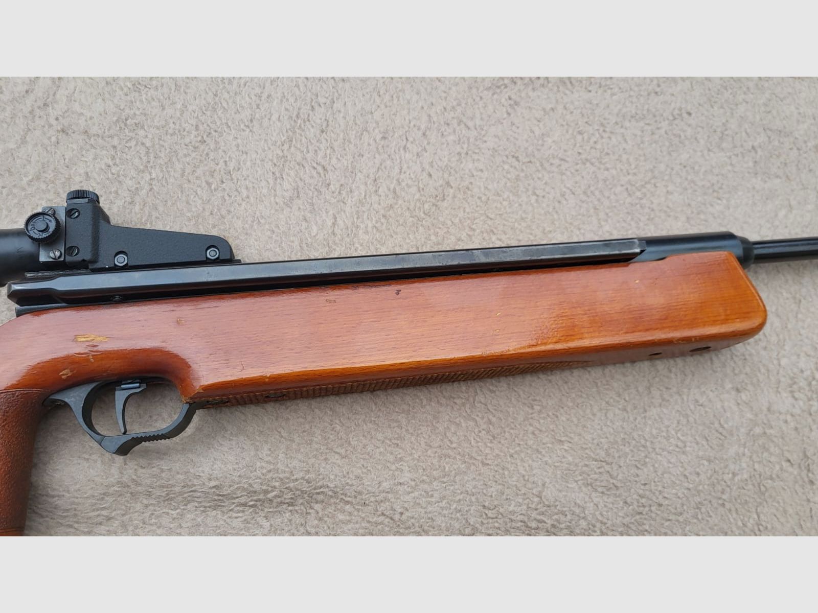 DDR Luftgewehr aus Suhl Seitenpanner Haenel 312