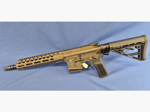 OFERTA ZESTAWU EKSTREMALNA AKCJA!!! Schmeisser AR15 M4FL, kal.223Rem, długość lufy: 14,5″ brązowy z lunetą BURRIS SET RT-6 1-6×24 combo, siatka balistyczna AR