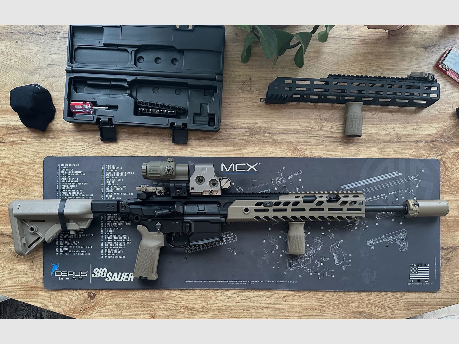 Sig Sauer MCX Virtus met accessoires