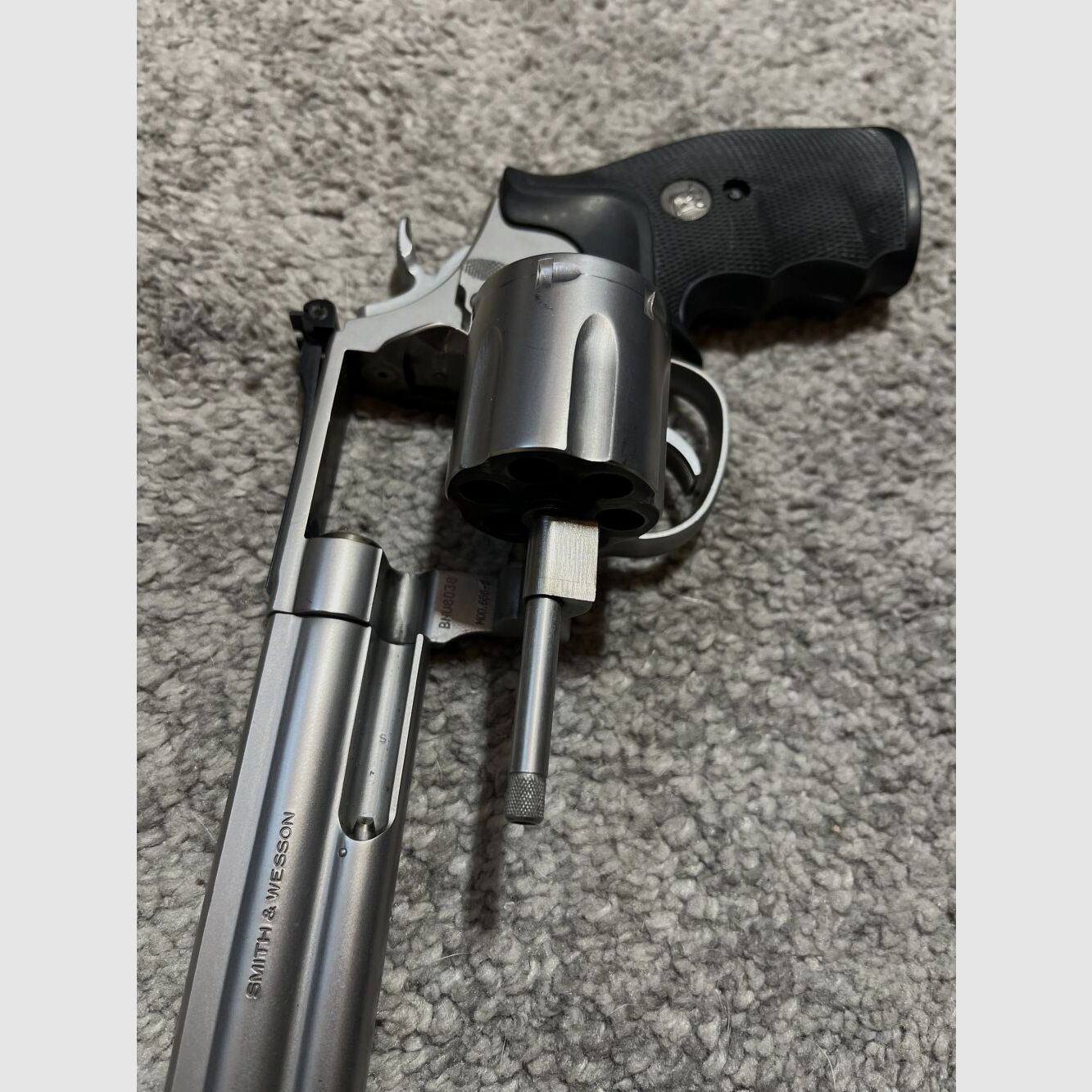 Smith&wesson 686/3 6zoll Brushed Stainless. Target Champion