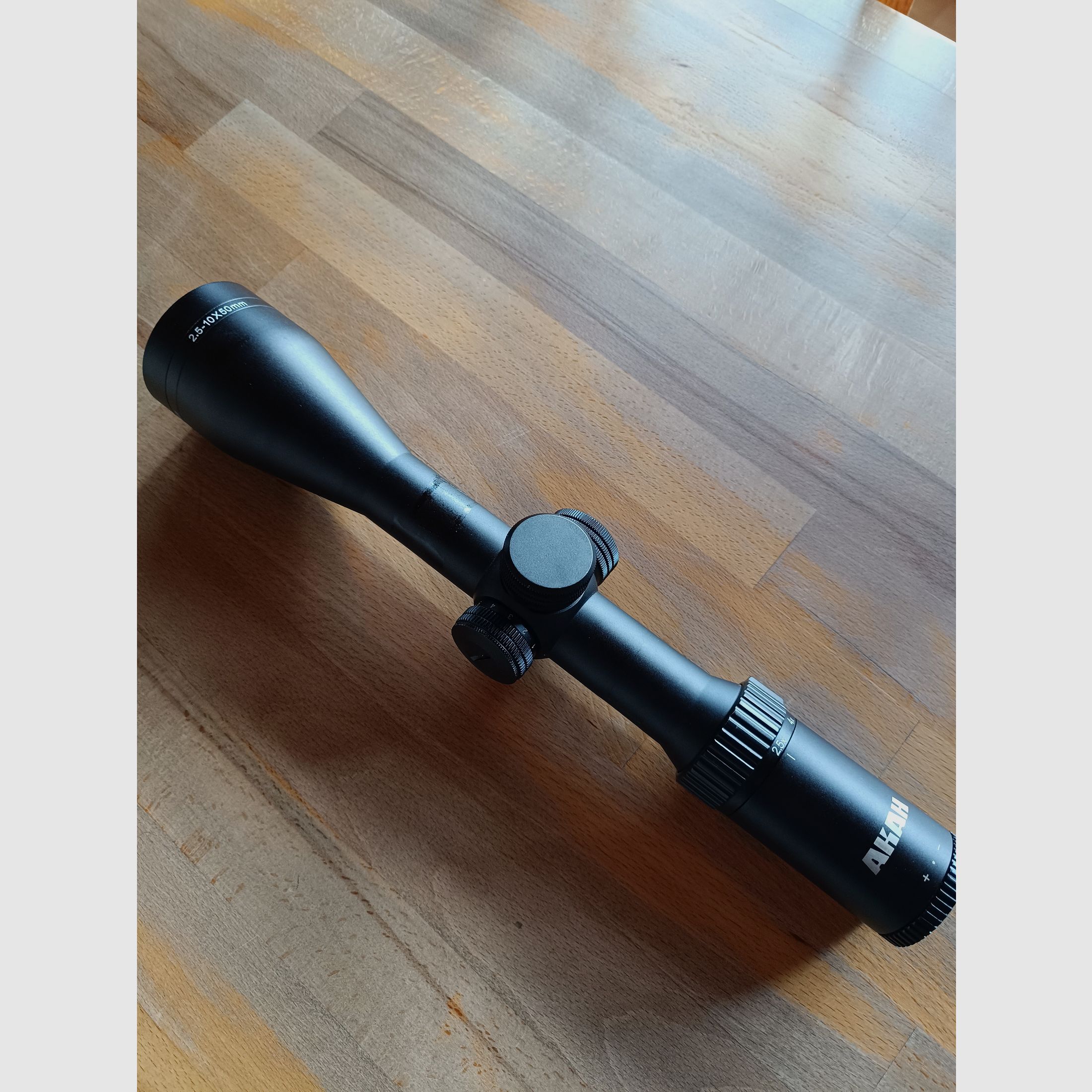 Zielfernrohr Marke Akah 2,5-10x50 