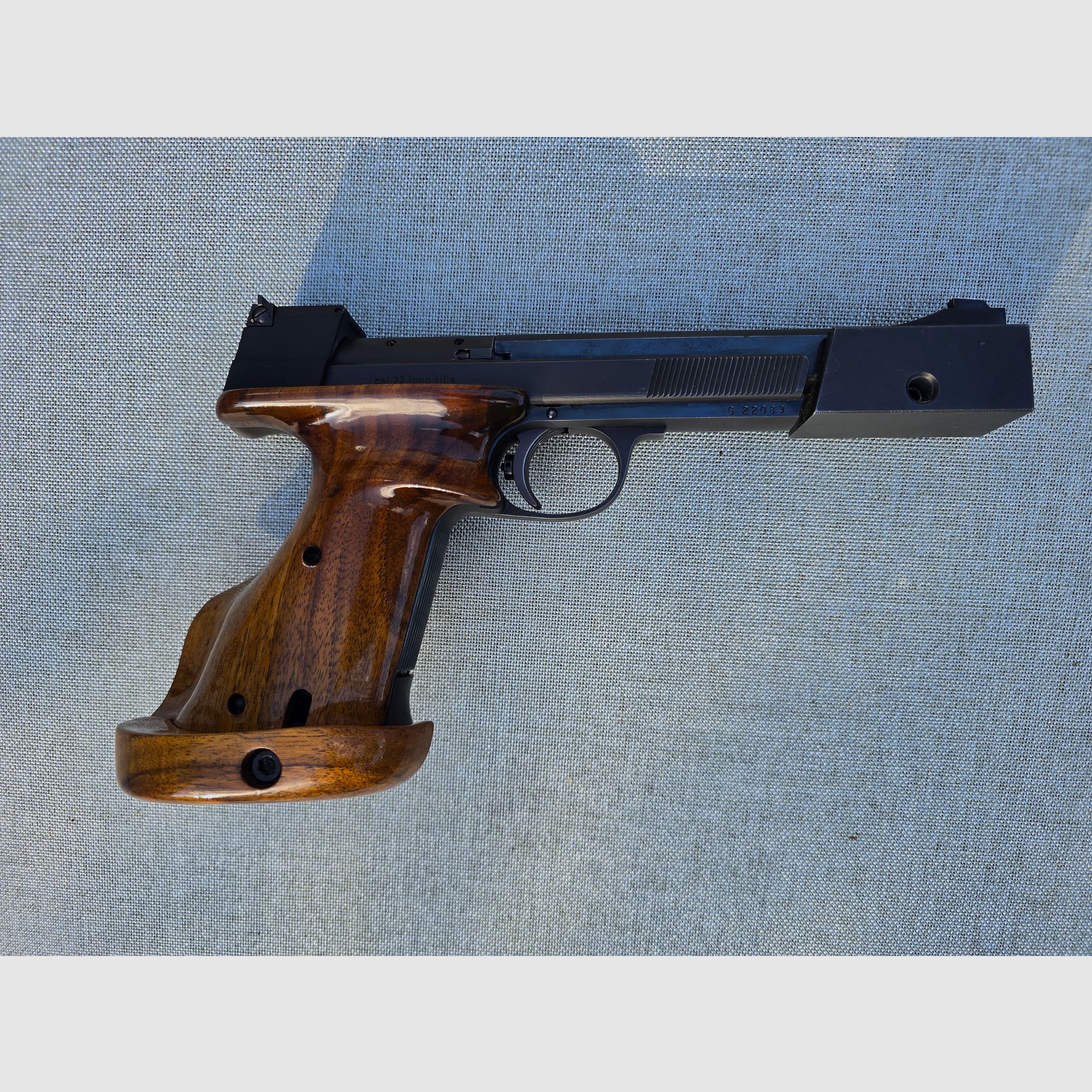 Hämmerli 208, Sportgriff rechts, 2. Magazin, .22lr