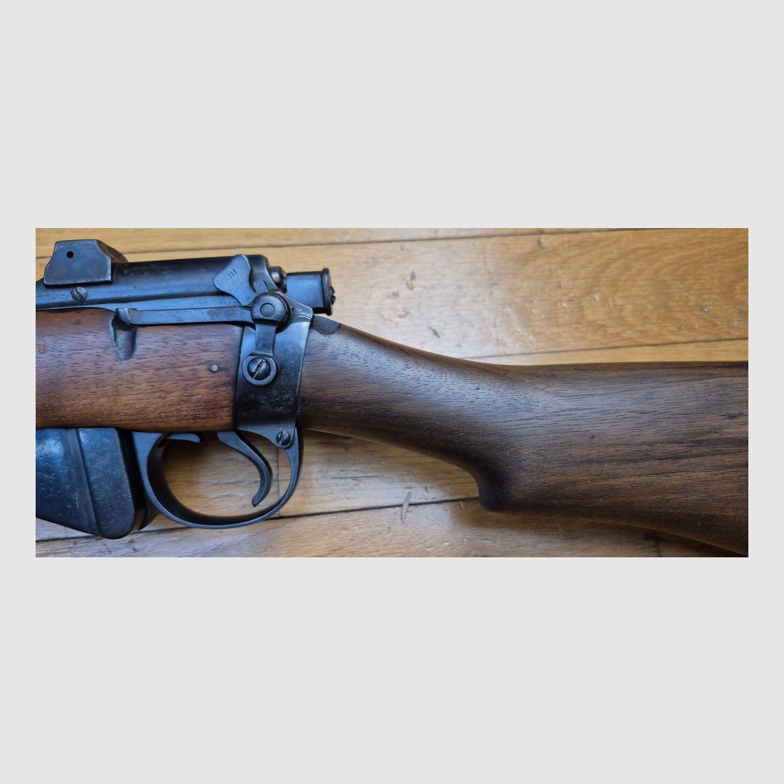 Seltenes englisches Gewehr Lee Enfield MKIII (UND NICHT MKIII(*)!) – Cut-off UND Volleyvisier – Herstellung Enfield 1915! – Originalkaliber 303 Brit. – Monomatrikel! – Alle Teile konform – Guter Lauf – TBE+, Bild 21 von 37