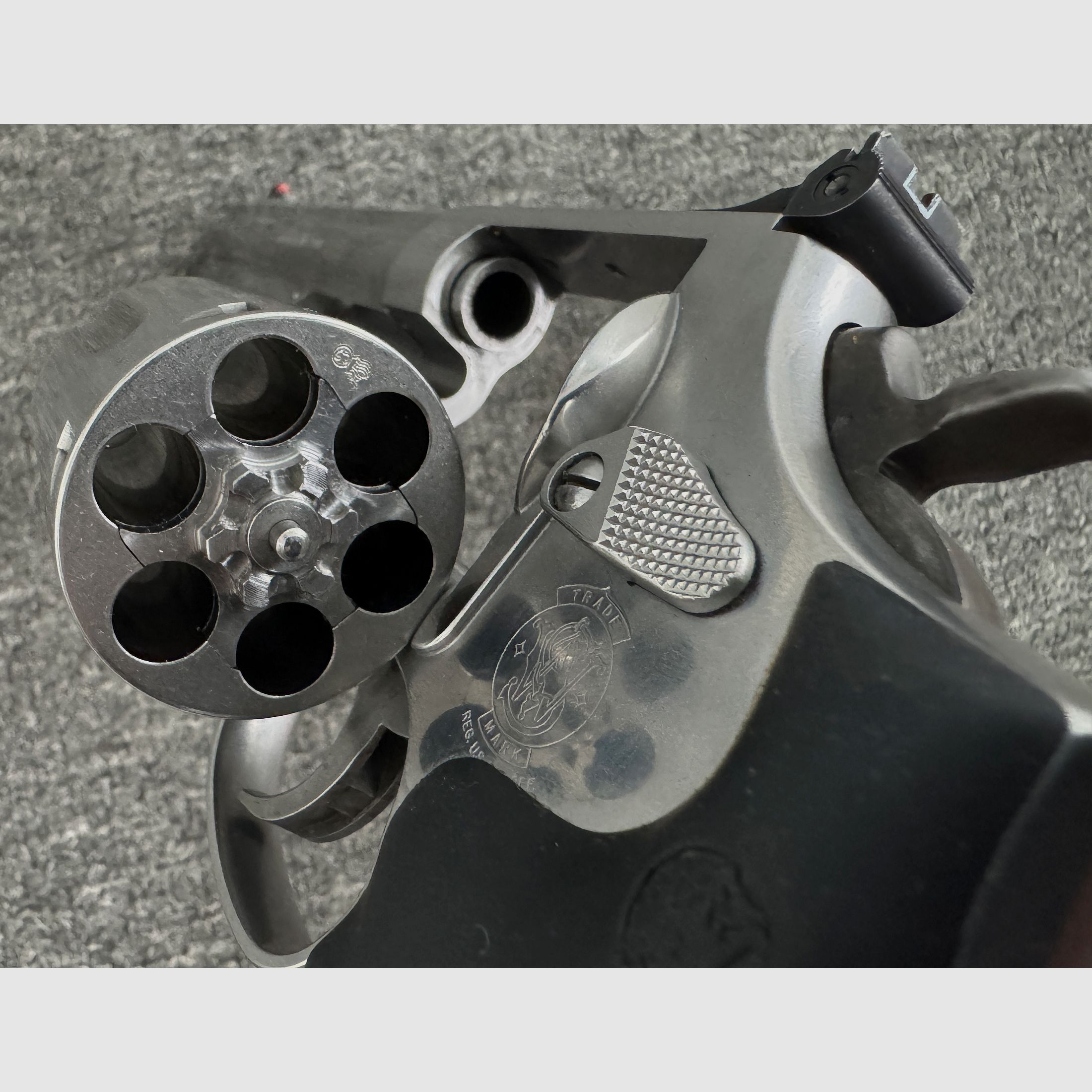 Smith&Wesson 686 Stainless 6 Zoll Lauf .357Mag. Revolver 
