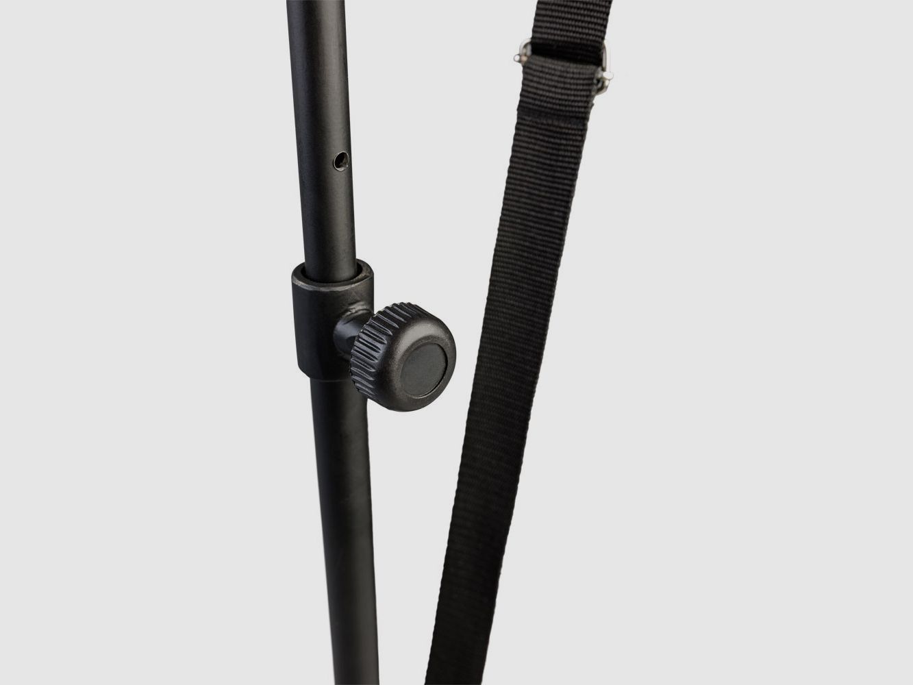 EUROHUNT Sitzstock Schwarz - Verstellbare Sitzfläche aus Büffelleder für die Jagd, Bild 7 von 8