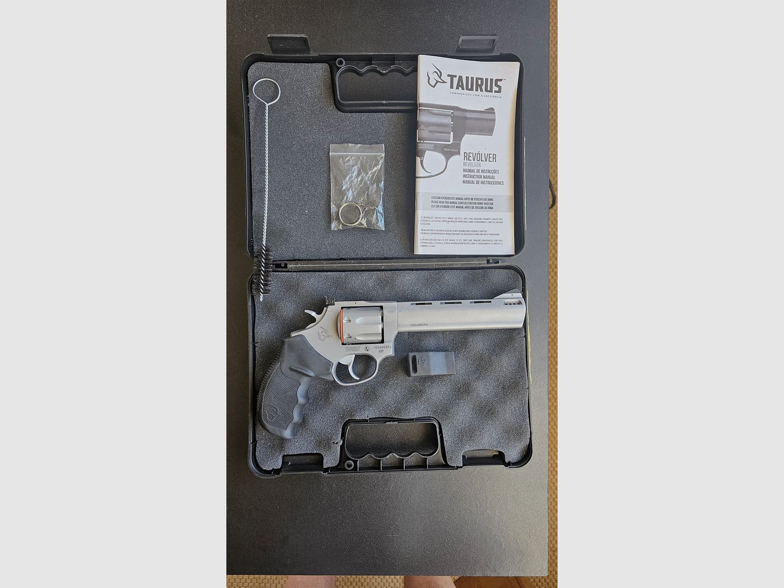 Taurus 627 STS Matt 6 Zoll 357 Mag + Kompensator