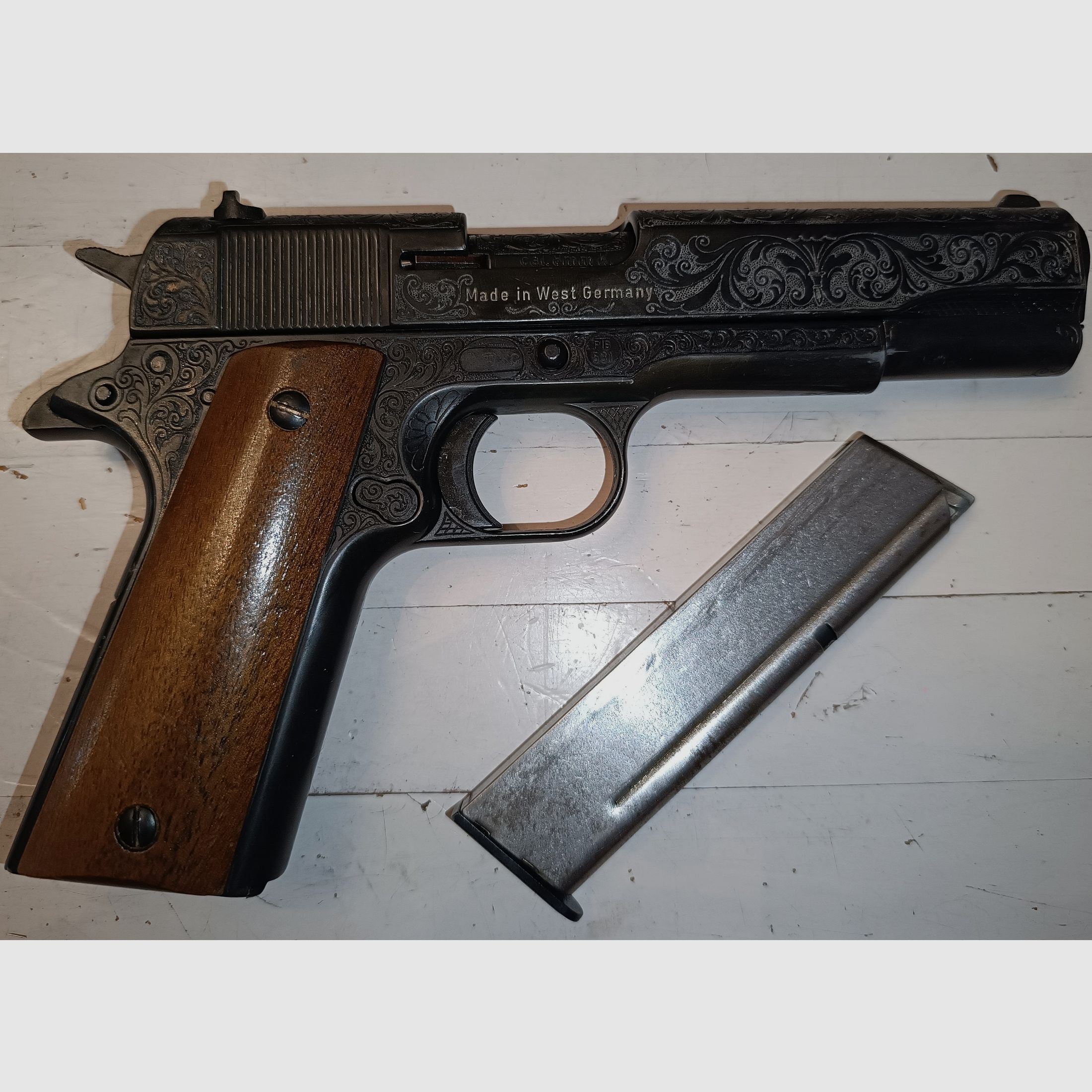 Reck Goverment 8mm Graviert 