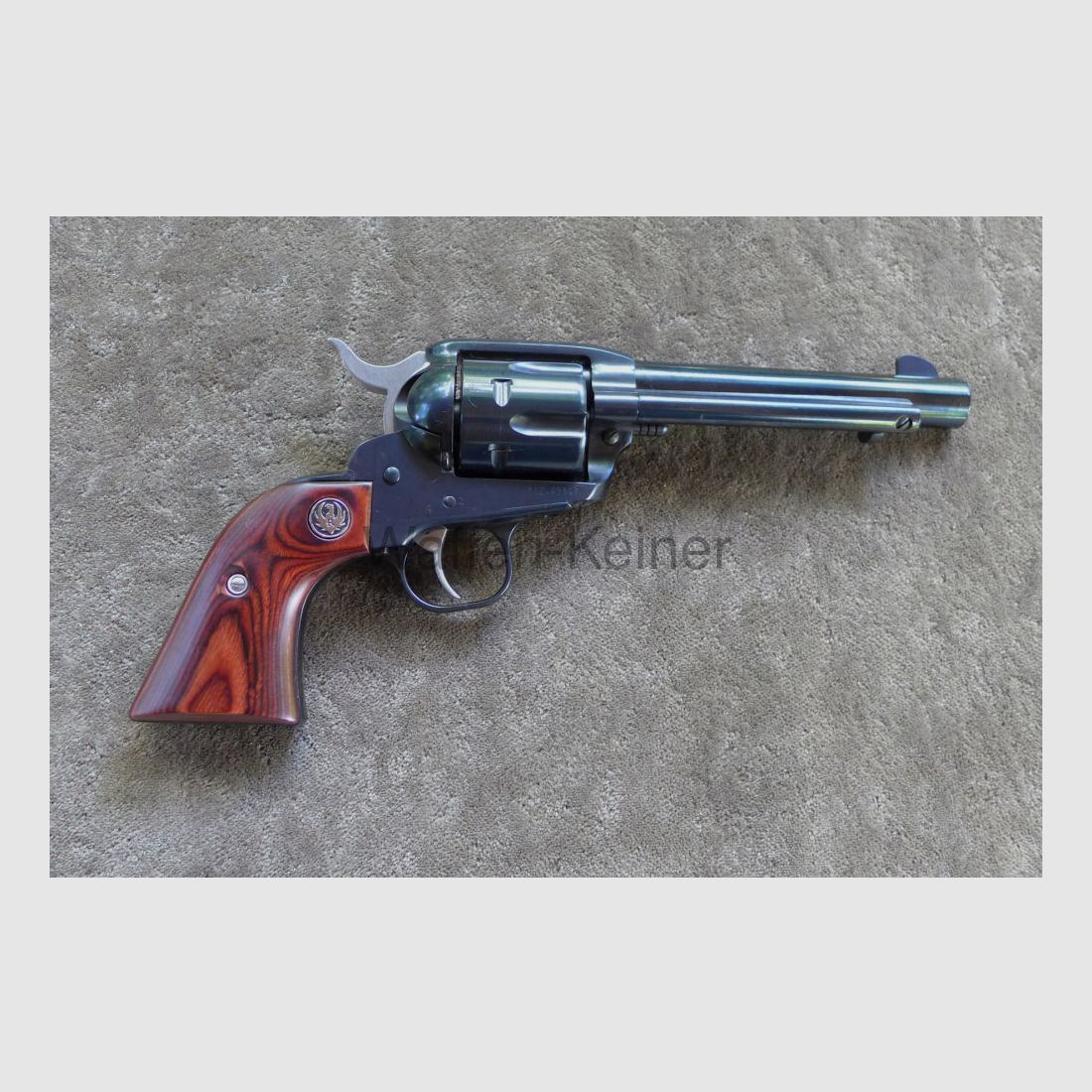 Ruger New Vaquero brüniert