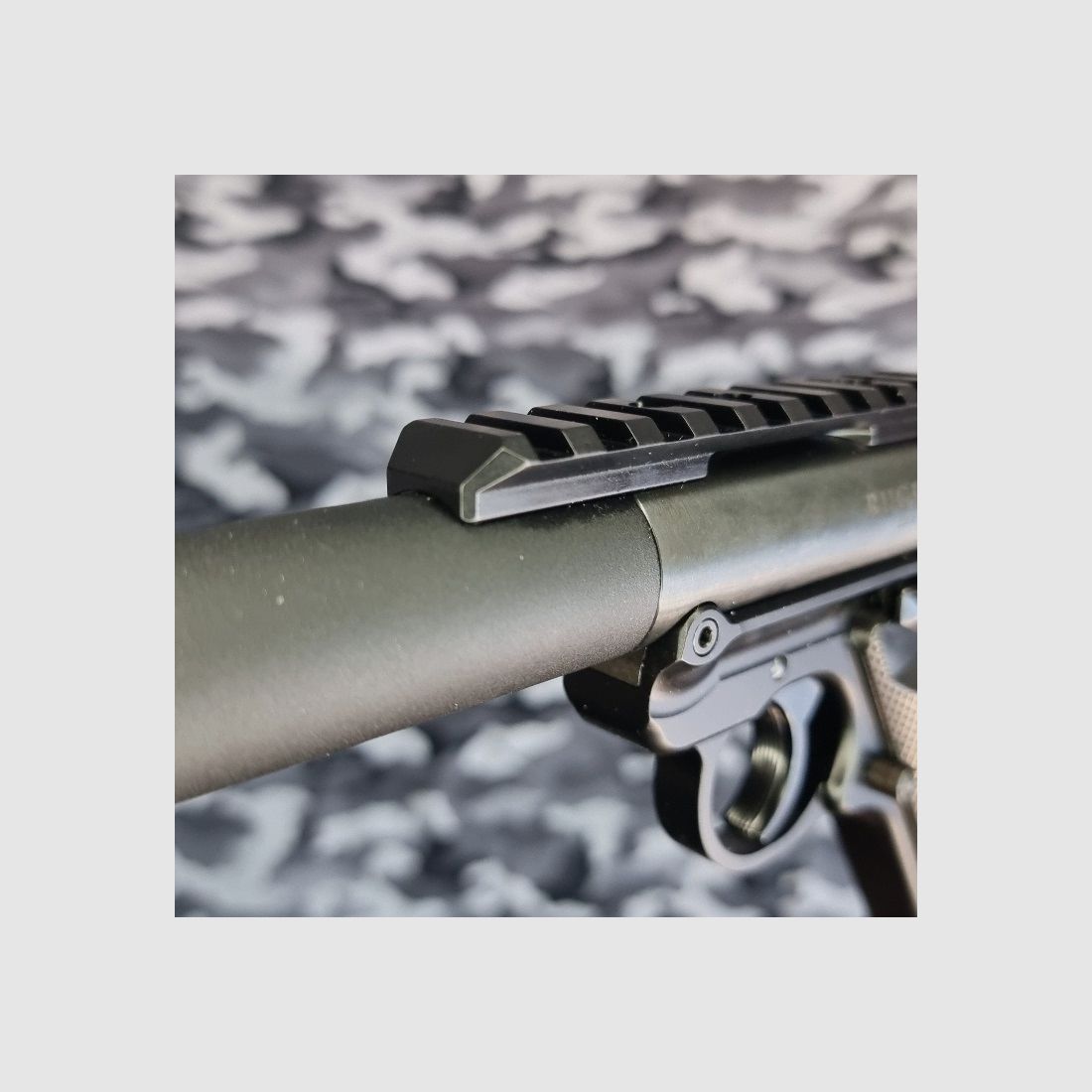 Pistole Ruger Mod. Mark IV Tactical .22 LR mit integriertem Schalldämpfer, Bild 8 von 10