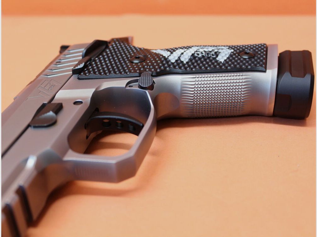 AREX Ha.Pistol 9mmLuger AREX ALPHA RACE WFORCE1 OR/ Optics Ready 5" Barrel/ Stainless/ 2 Spare Magazines