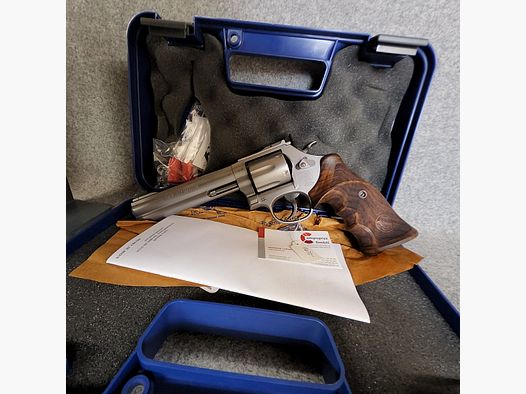 Smith & Wesson 686 Target Champion