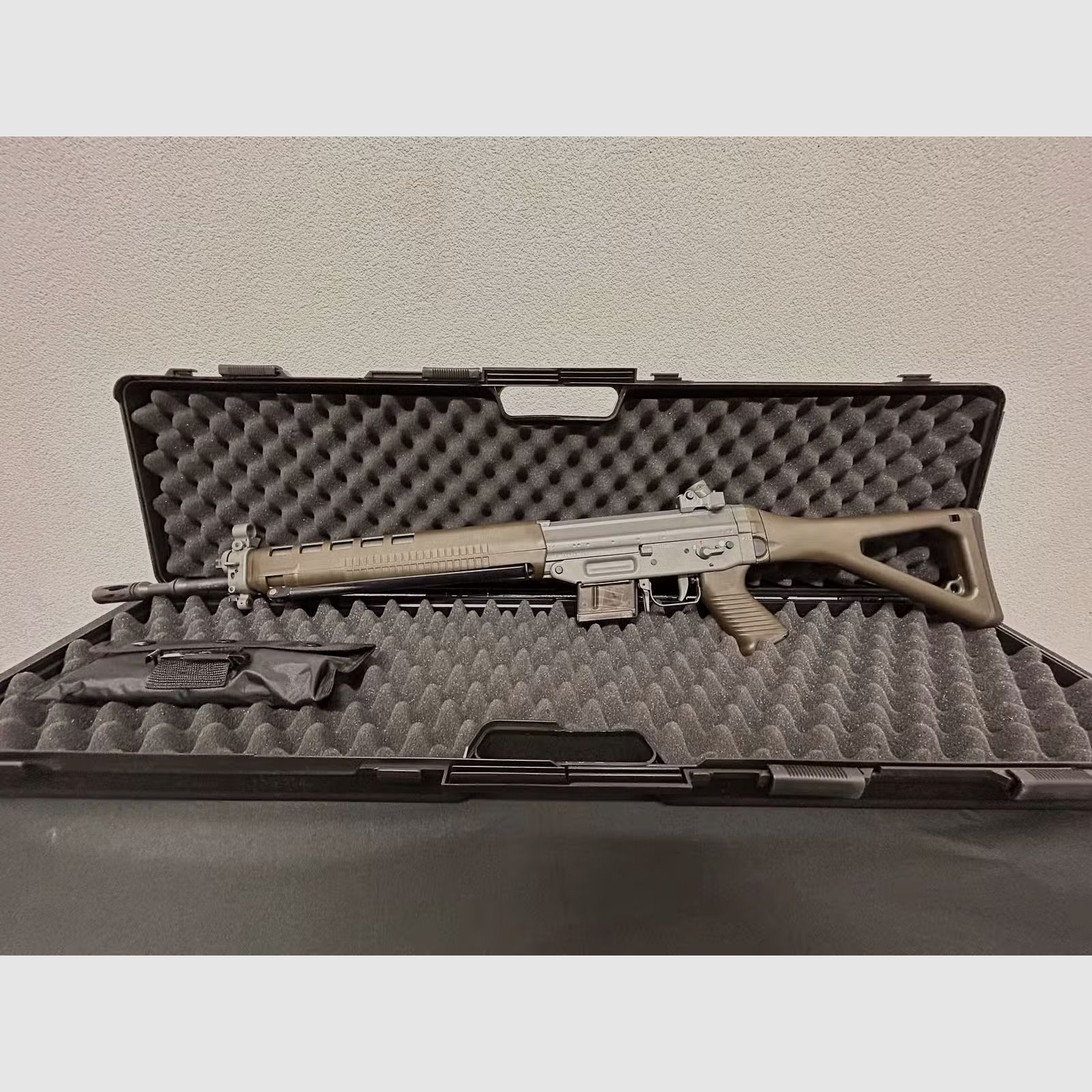 SIG Sauer SG 550 Sport PE 90 Standard Schweizer Sturmgewehr Selbstladebüchse .223