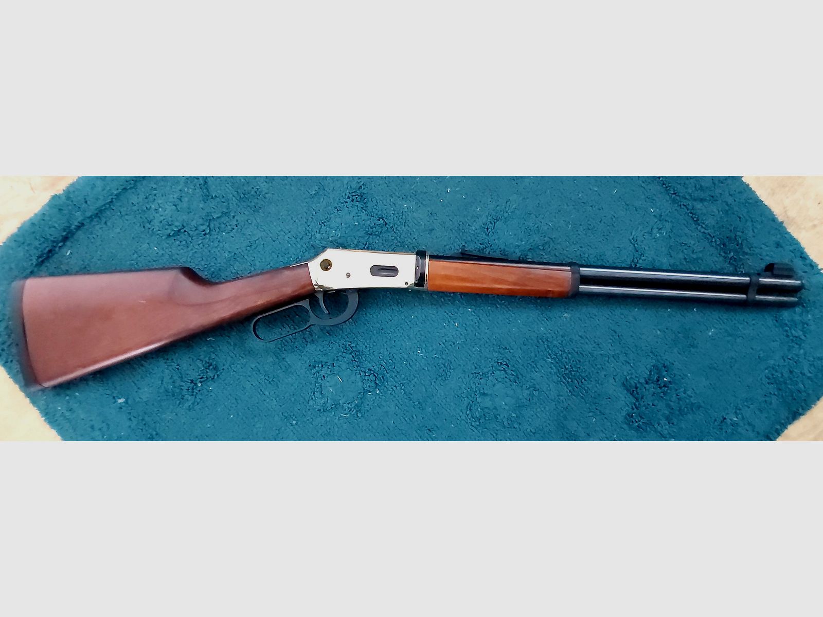 Walther Lever Action Wells Fargo long CO2-Gewehr in Gold-Optik im Kaliber 4,5mm -