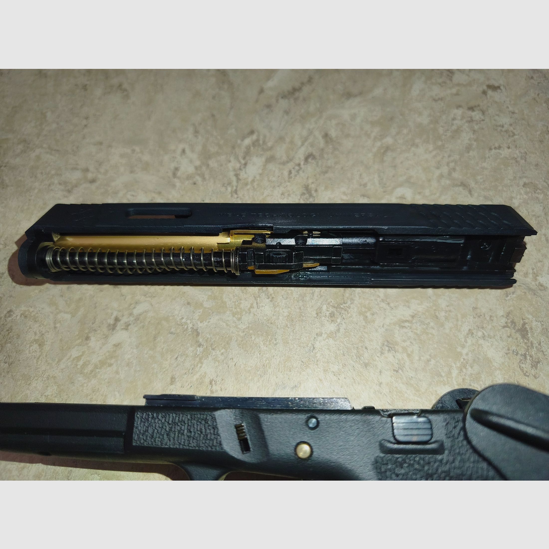 WE G-Force 17 6mm GBB Airsoft, Bild 7 von 10