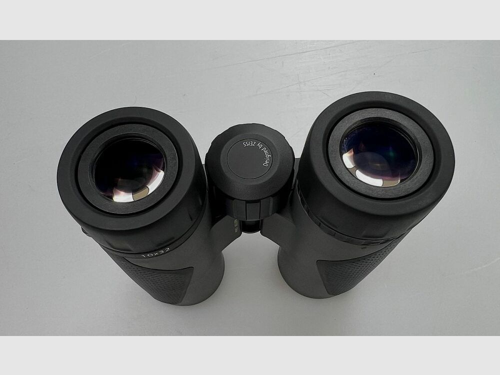 ZEISS Terra ED 10x32 grau