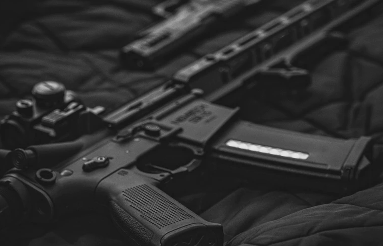 Form: Purchase Agreement for Weapons