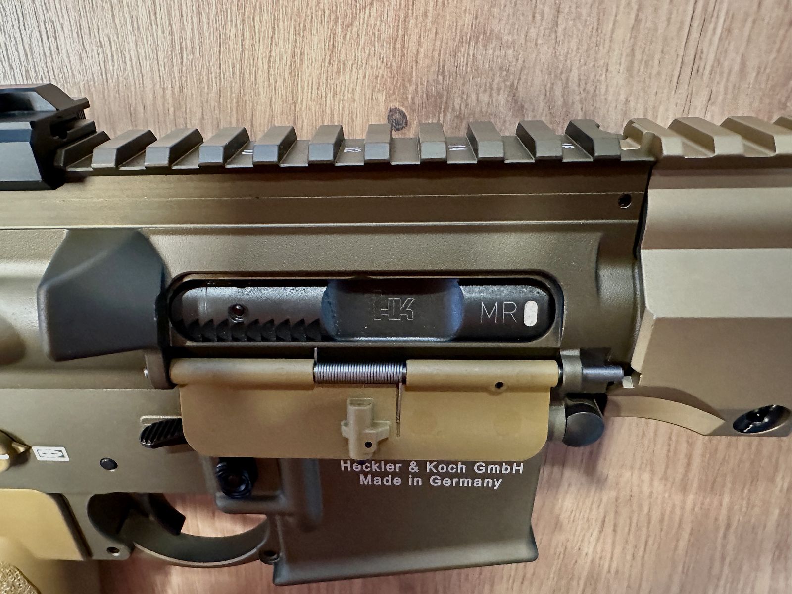 Heckler & Koch MR223 A3 16,5“ in  RAL 8000