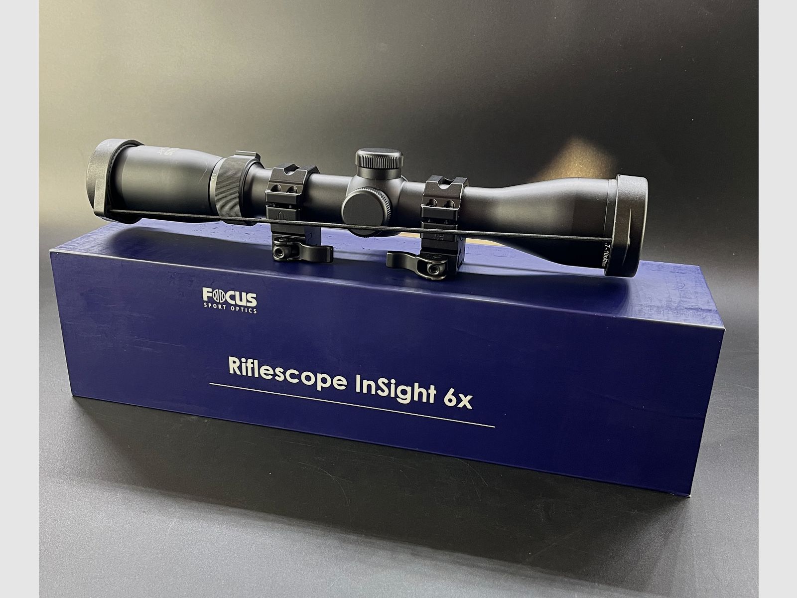 Aussteller FOCUS In Sight 1,7-10x42 #4 30mm mit Ringmontage 110573