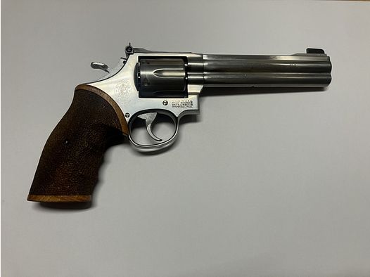 Smith&Wesson 686/4 Target Champion DL .357 Magnum Revolver