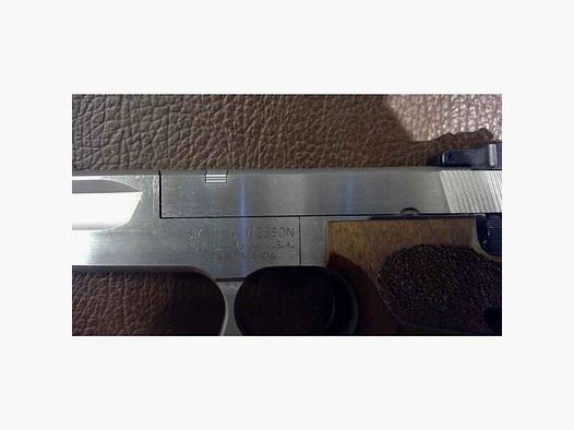 Pistole Smith&Wesson Mod.2206 TC Kal.22lr gebraucht