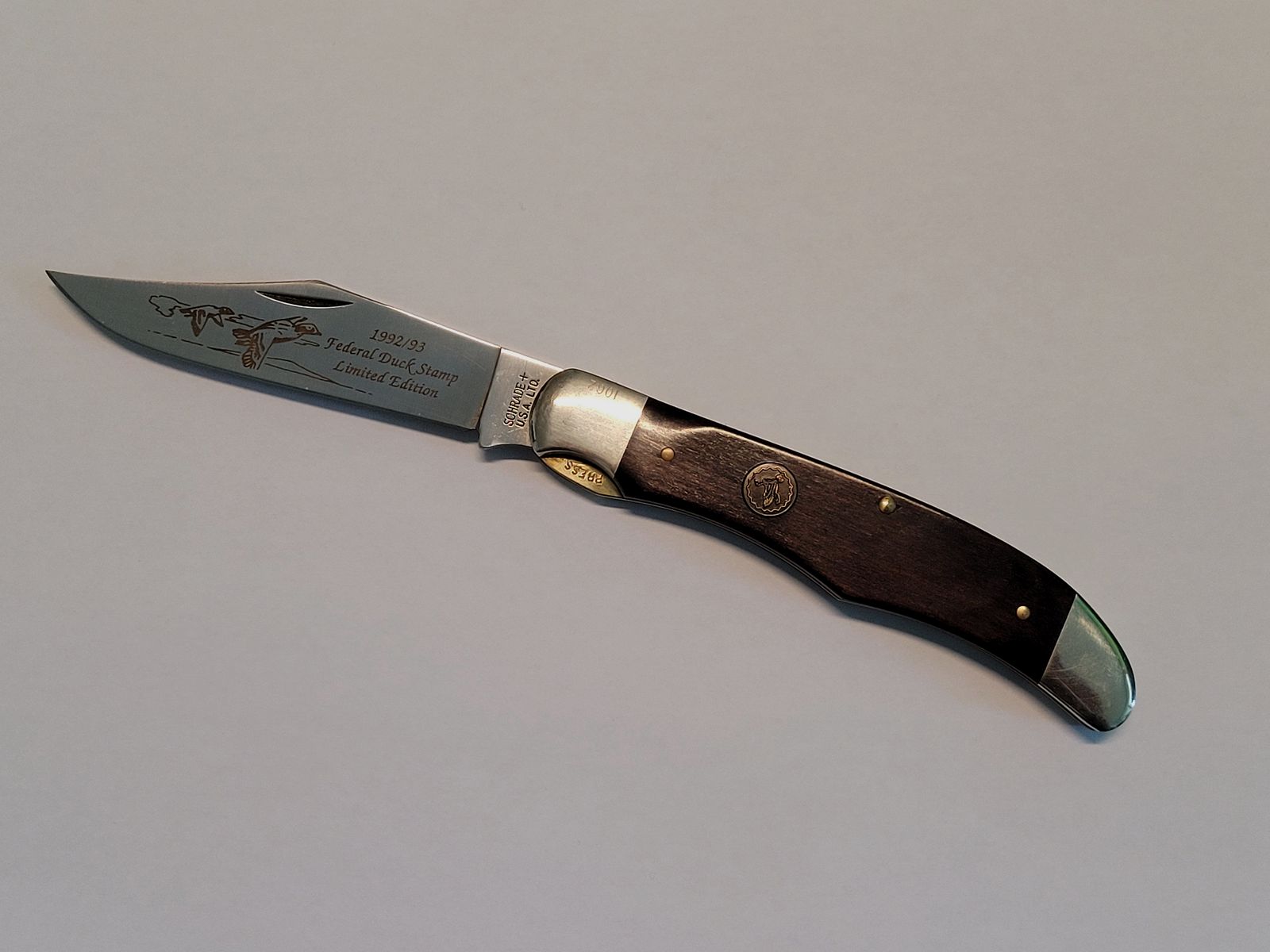 Schrade Cutlery Ducks Stamp Commemorative Knife, Limited Edition 1992-1993, Messer in Holzkiste
