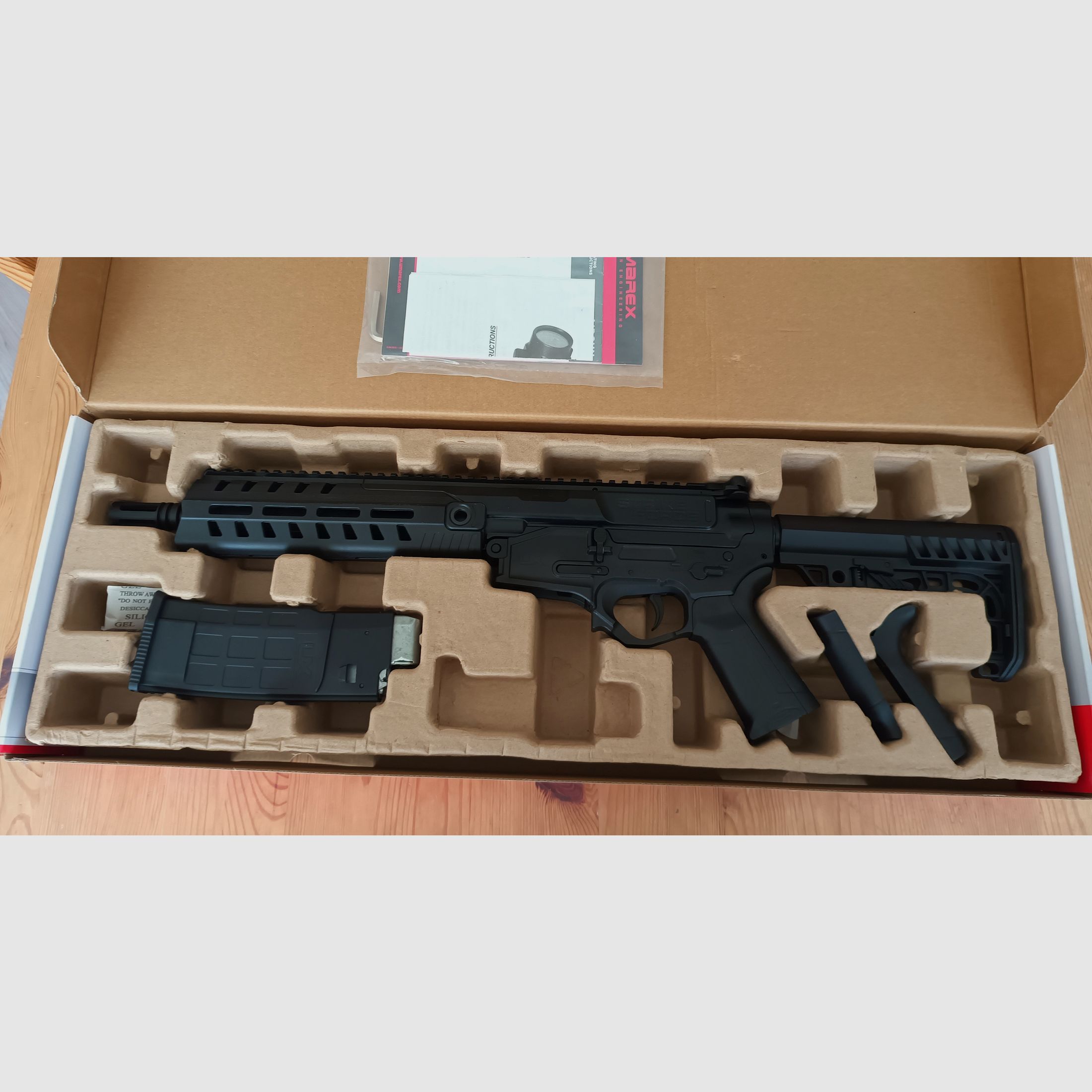 UX Strike Force CO2 Geweer 4,5 mm BB Munitie