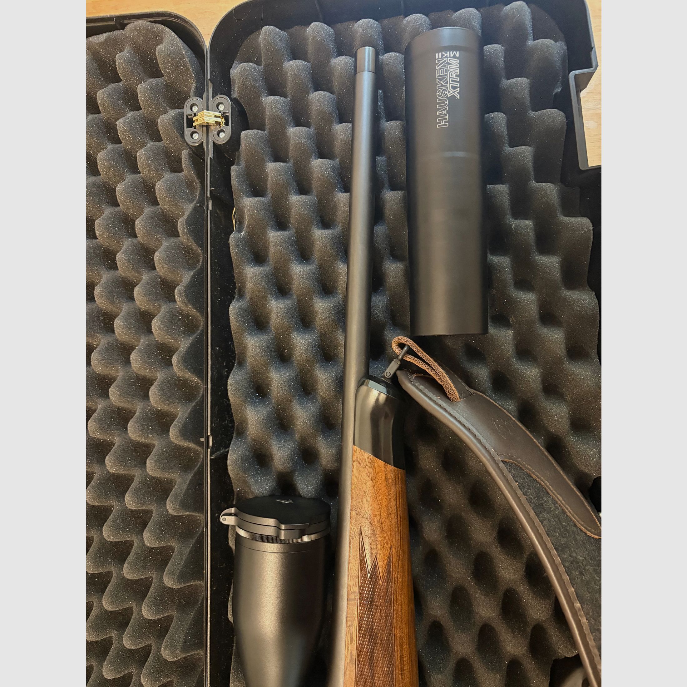 Blaser R8  Links!!  308 Win, Swarovski Z8i 2,3-18x56