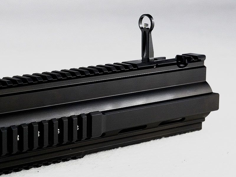 Heckler & Koch PICATINNY-Handschutz für MR308 GRÜN-BRAUN, für 16,5"/20"-Lauf mit Fenster für Gasabnahmeverstellung