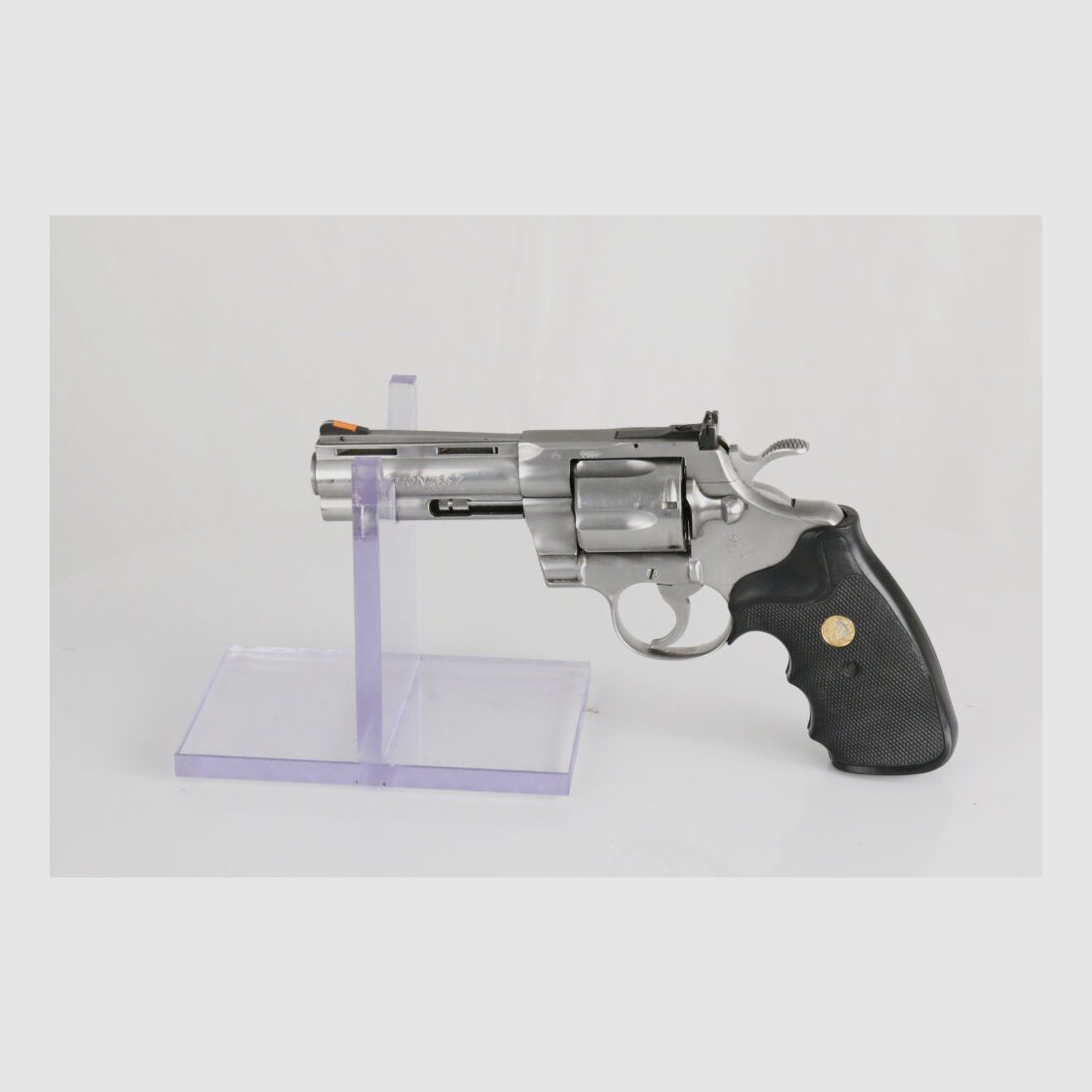 Colt	 Python