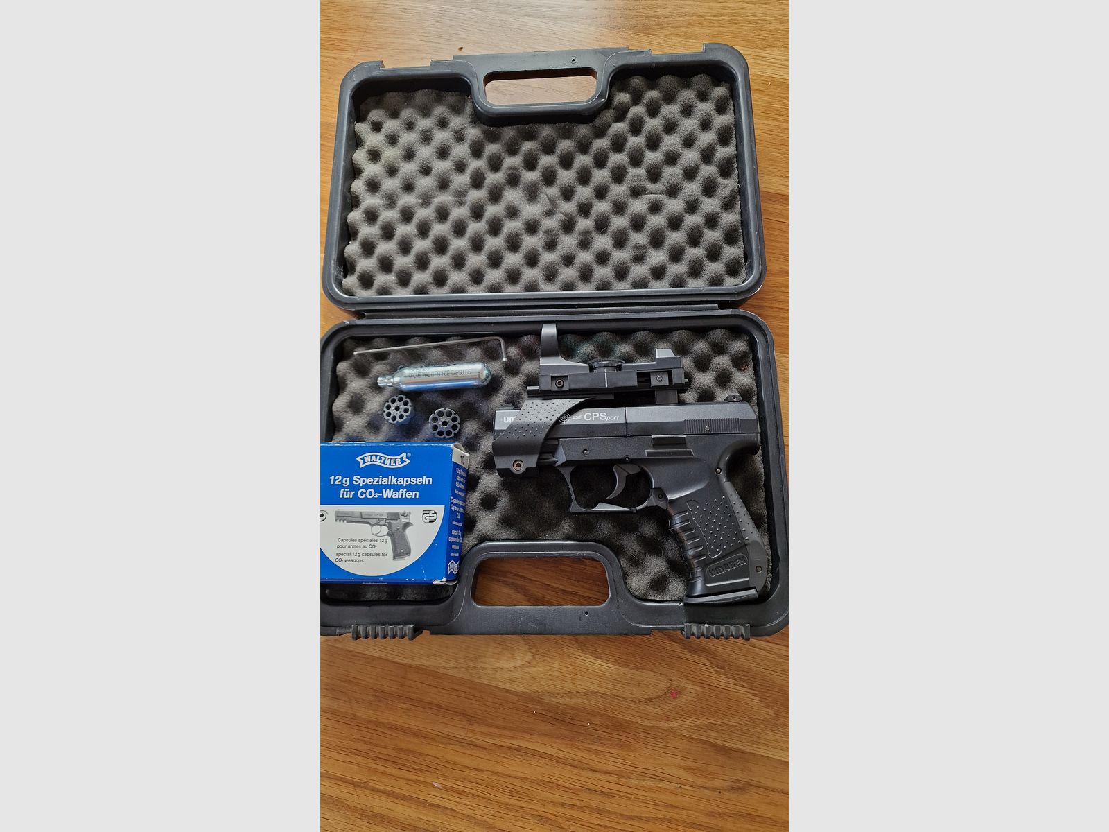 Umarex CPS Sport mit Leuchtpunkt Luftpistole CO2