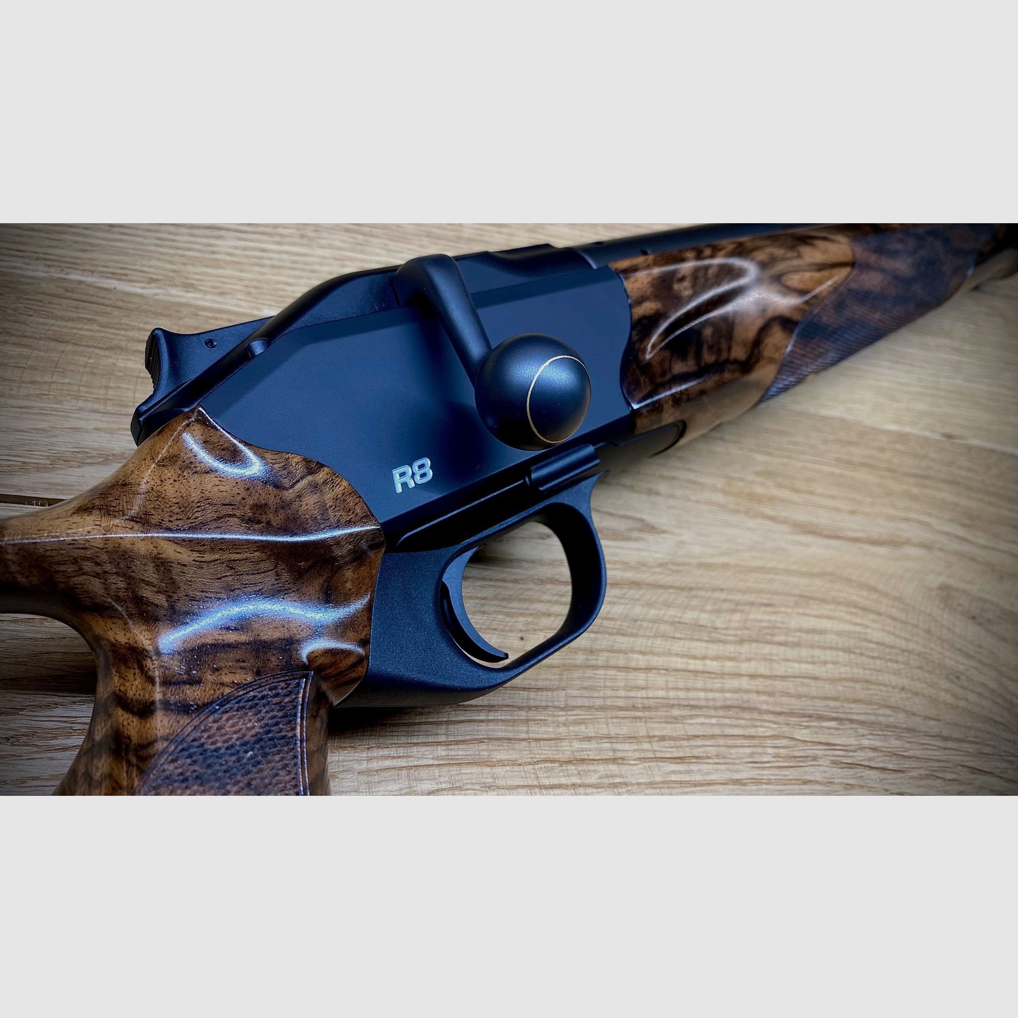 Blaser R8 Succes / Houtklasse 9 / Kaliber en looplengte naar keuze / absolute DROOMWAPEN