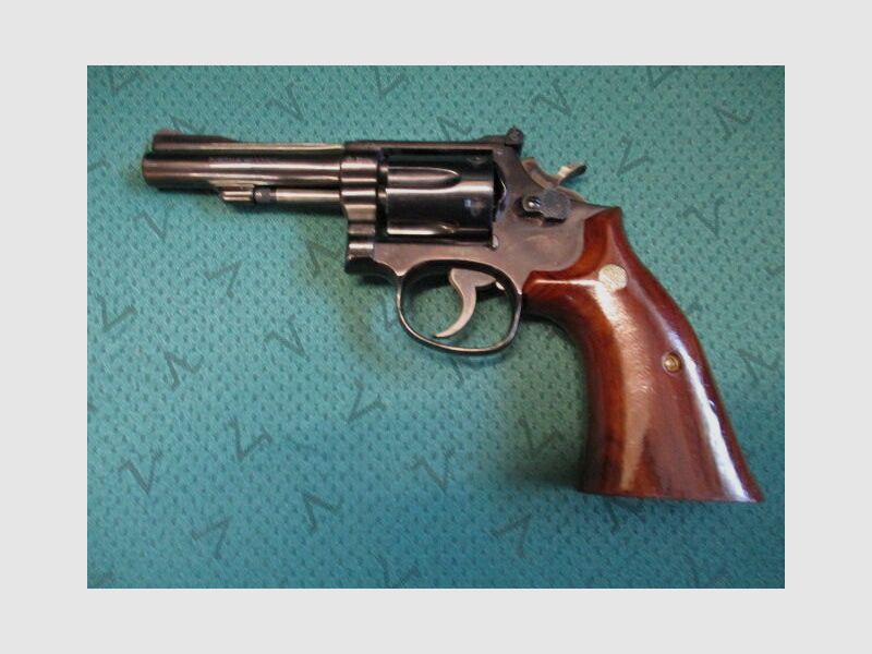 Revolver Smith & Wesson Modell 18 4 Zoll .22lr 18
