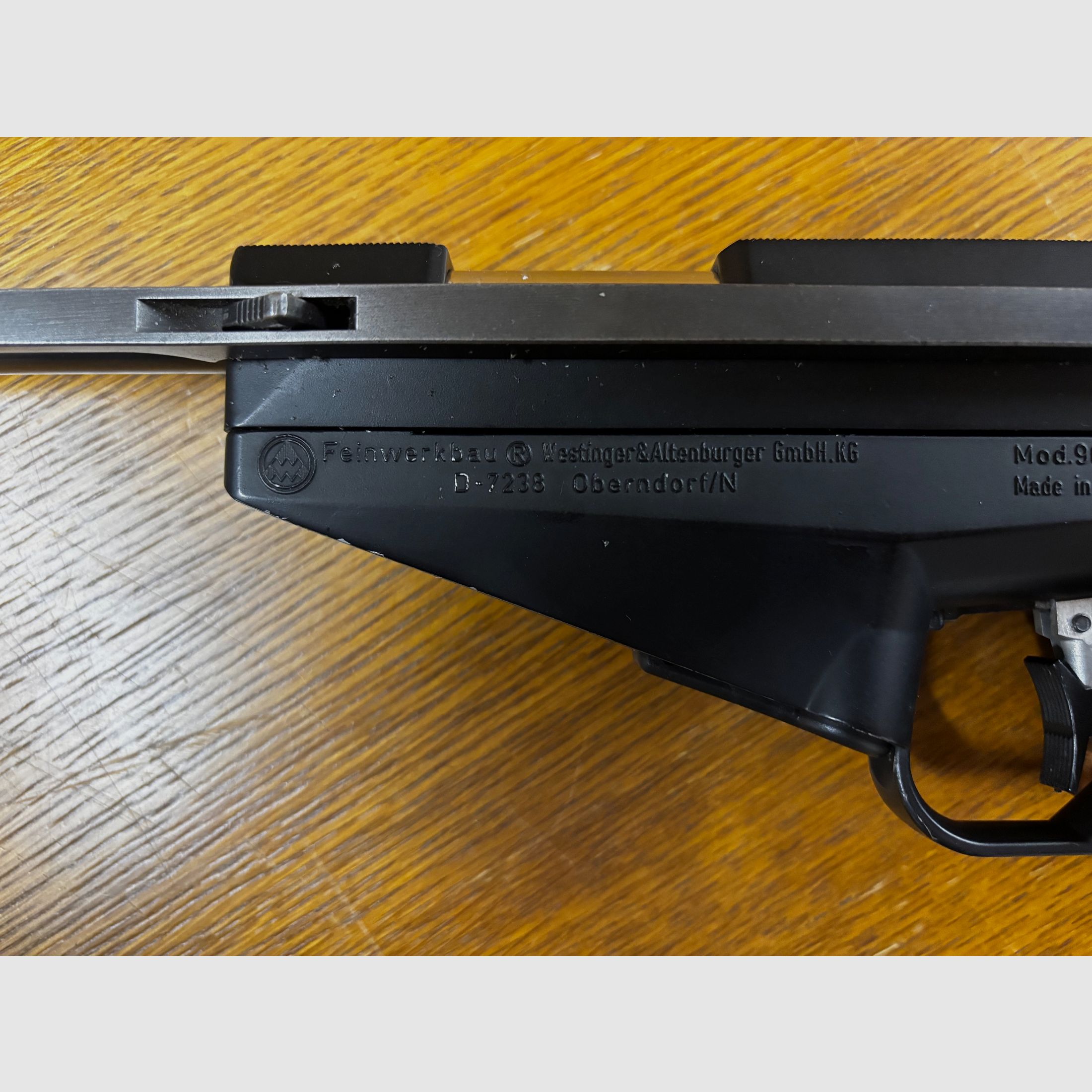 Feinwerkbau air pistol LP90, image 8 of 12