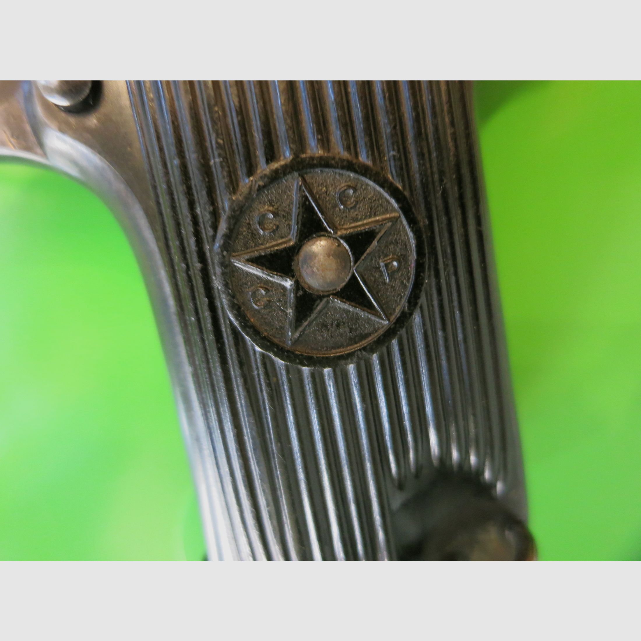 Tokarev TT33 mit Reducta-Lauf Kal. 4 mm M20 zum Übungsschießen     #85-