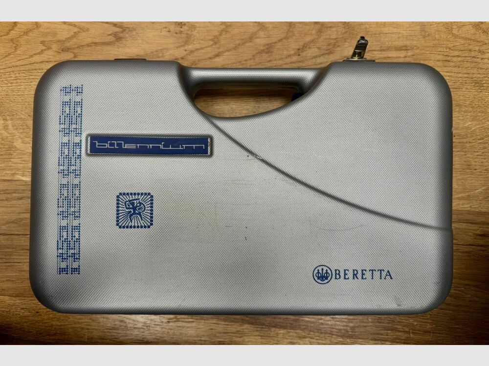 Beretta 92 Sonderedition billennium