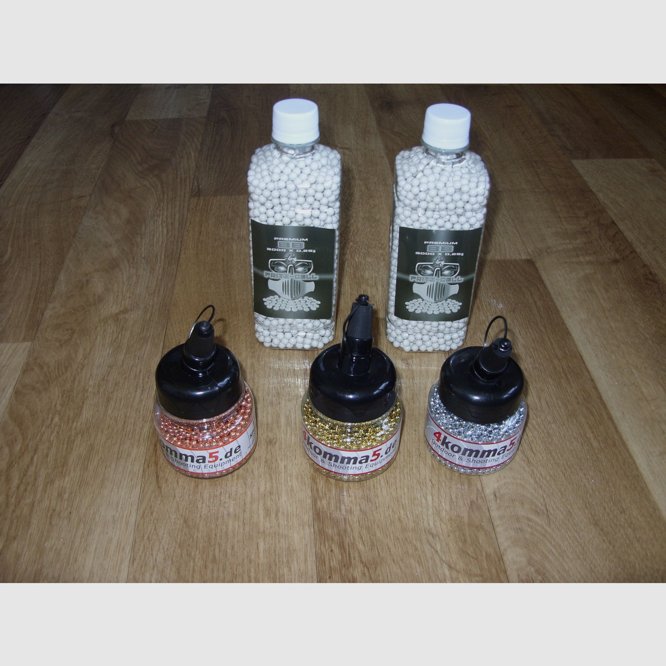 Steel BBs 4,5 mm  4500 + Softair Munition 6 mm 0,25g  6000 Stk.