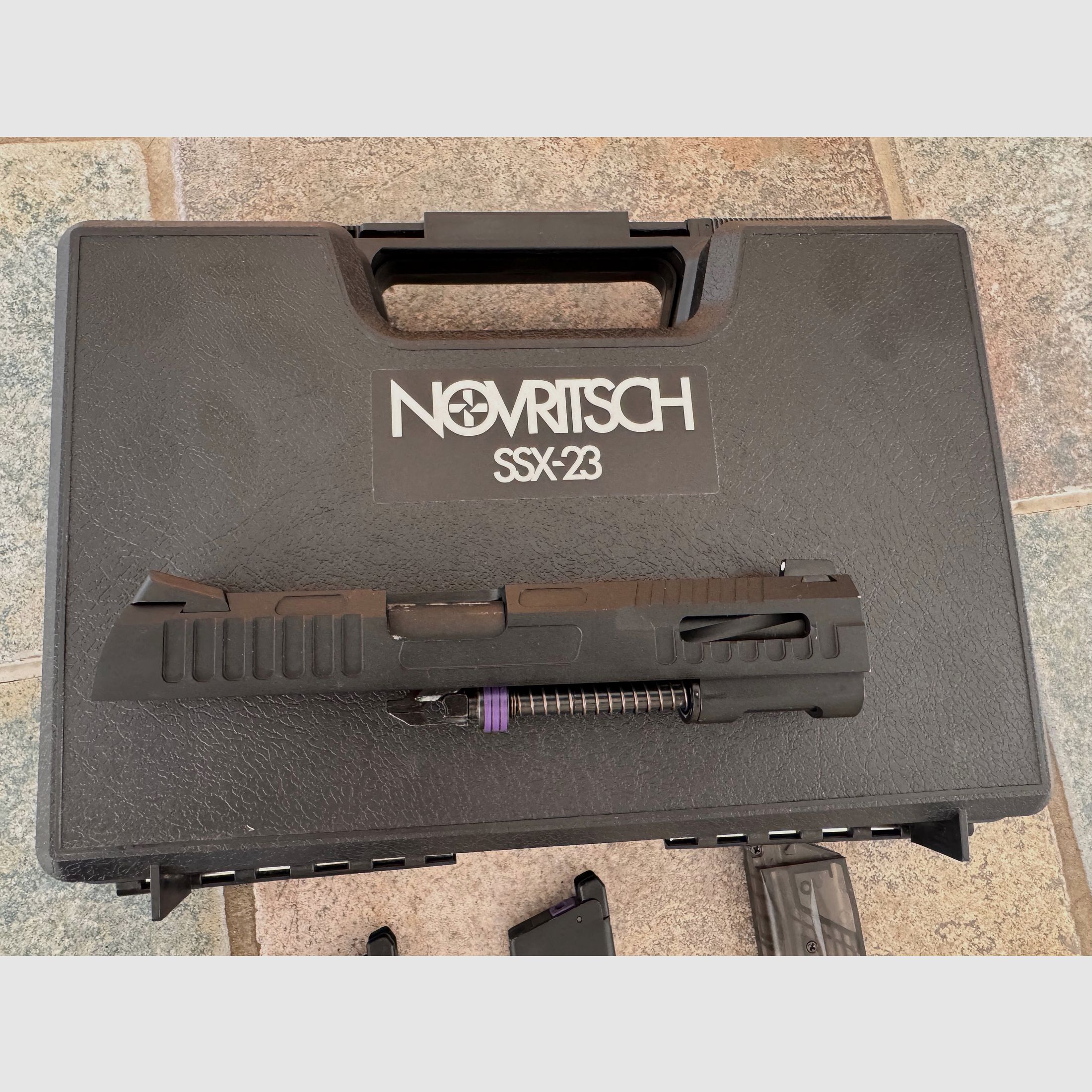 Novritsch SSP1 Softair Pistole mit Zubehör 