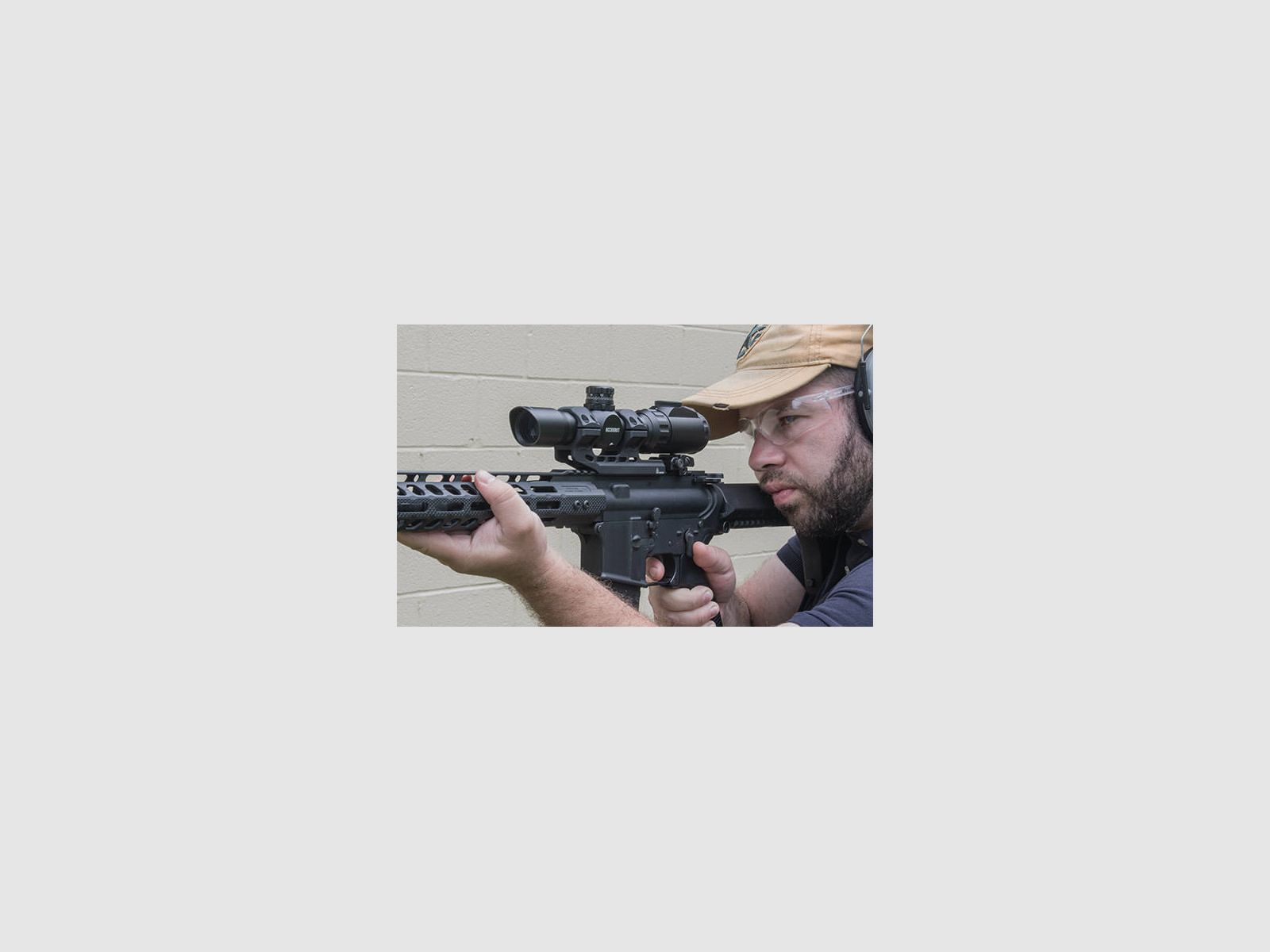 UTG Leapers - Zielfernrohr 1-8x28 AccuShot Tactical MRC Scope - SCP3-18IEBG4, Bild 7 von 8