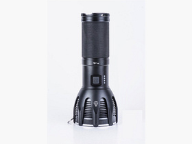 NEXTORCH Saint Torch 30 5600 Lumens Projecteur LED Lampe de Poche