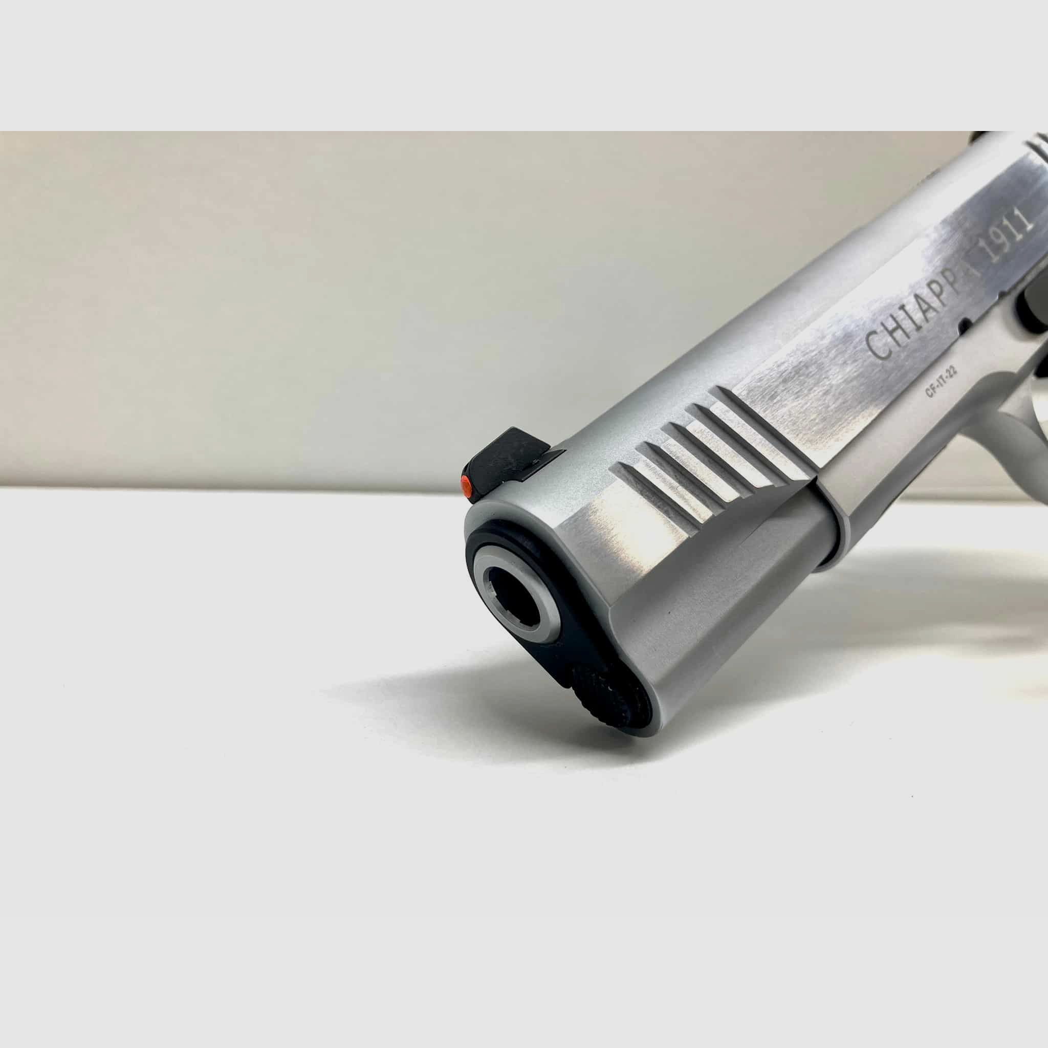 CHIAPPA 1911 Superior Chrome 5″ | .45 ACP, afbeelding 3 van 8
