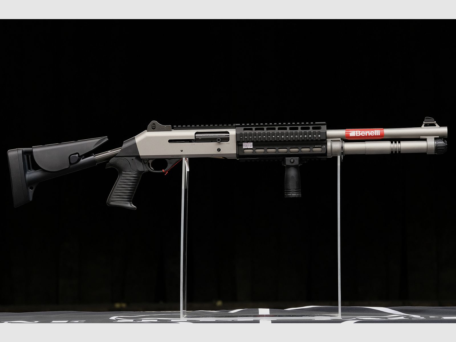 Benelli M4 Super 90 Special, immagine 2 di 6
