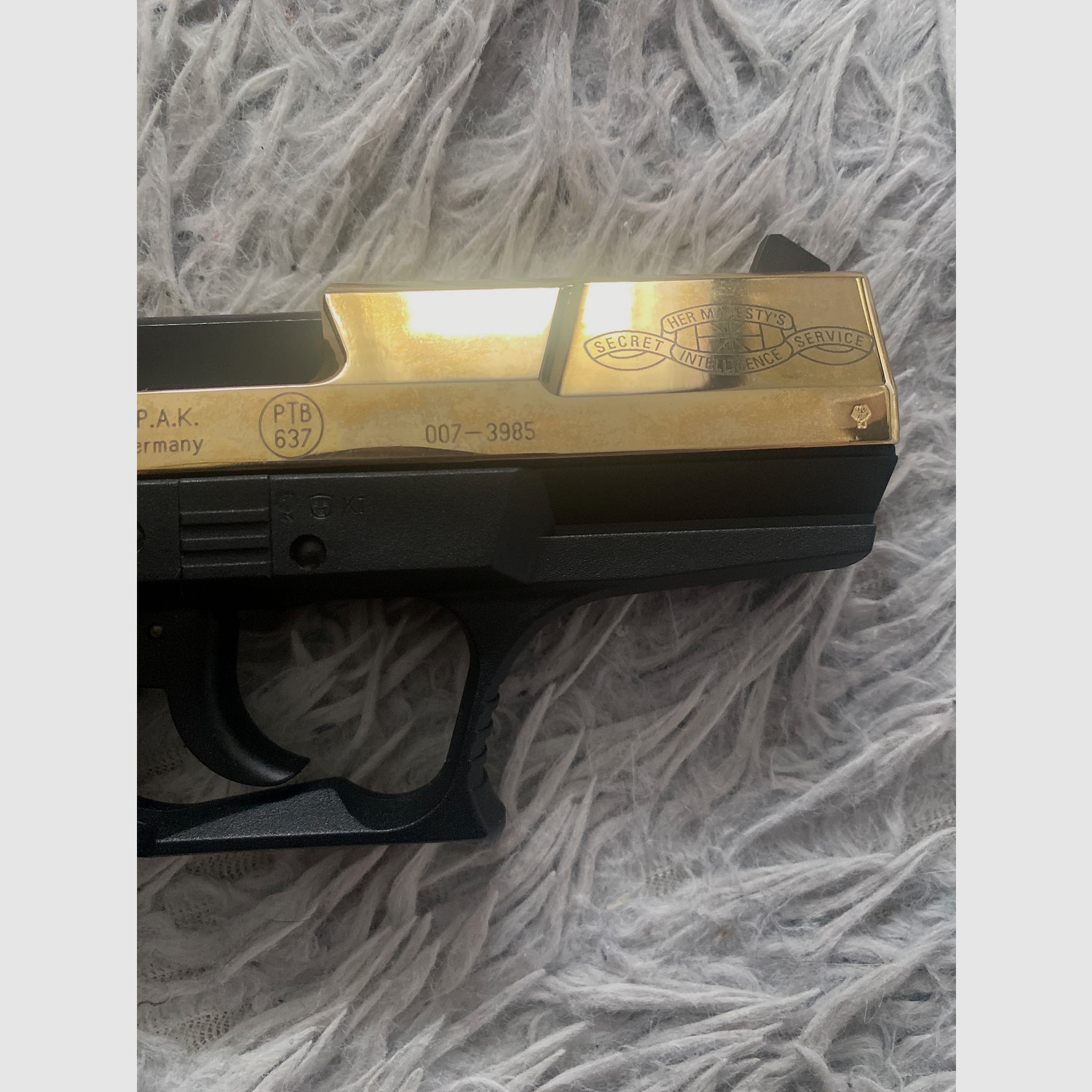 Walther P99 Gold Sonderedition James Bond PTB 637