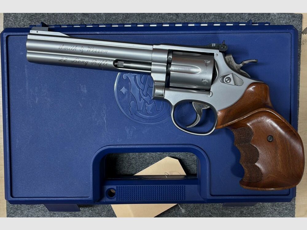 Smith & Wesson 617-1 .22lr